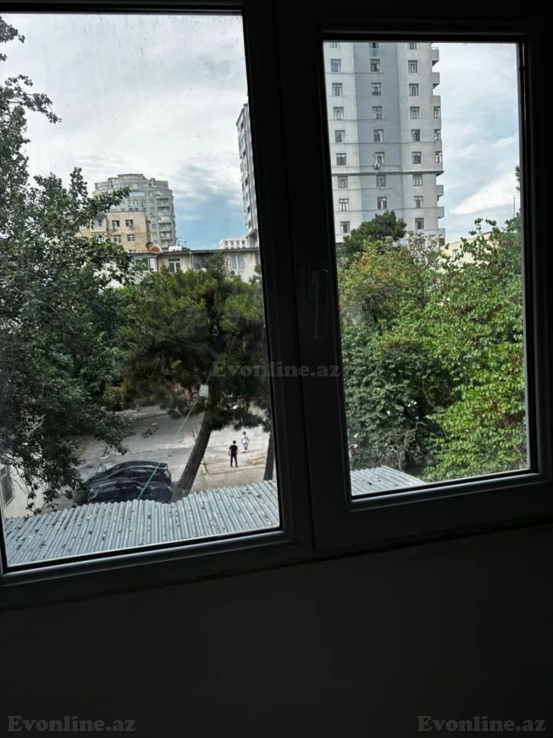 Satılır 2 otaqlı Mənzil Köhnə tikili 60 m² İnşaatçılar m. - şəkil 8