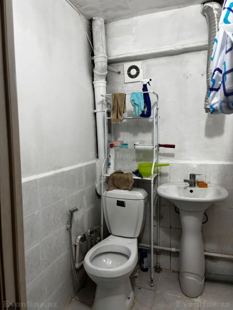 Satılır 2 otaqlı Mənzil Köhnə tikili 60 m² İnşaatçılar m. - şəkil 10
