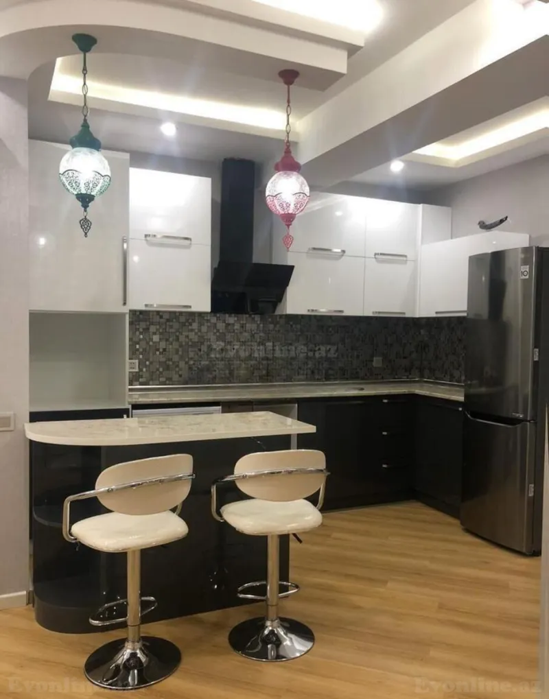 Satılır 3 otaqlı Mənzil Yeni tikili 106 m² İnşaatçılar m. - şəkil 5