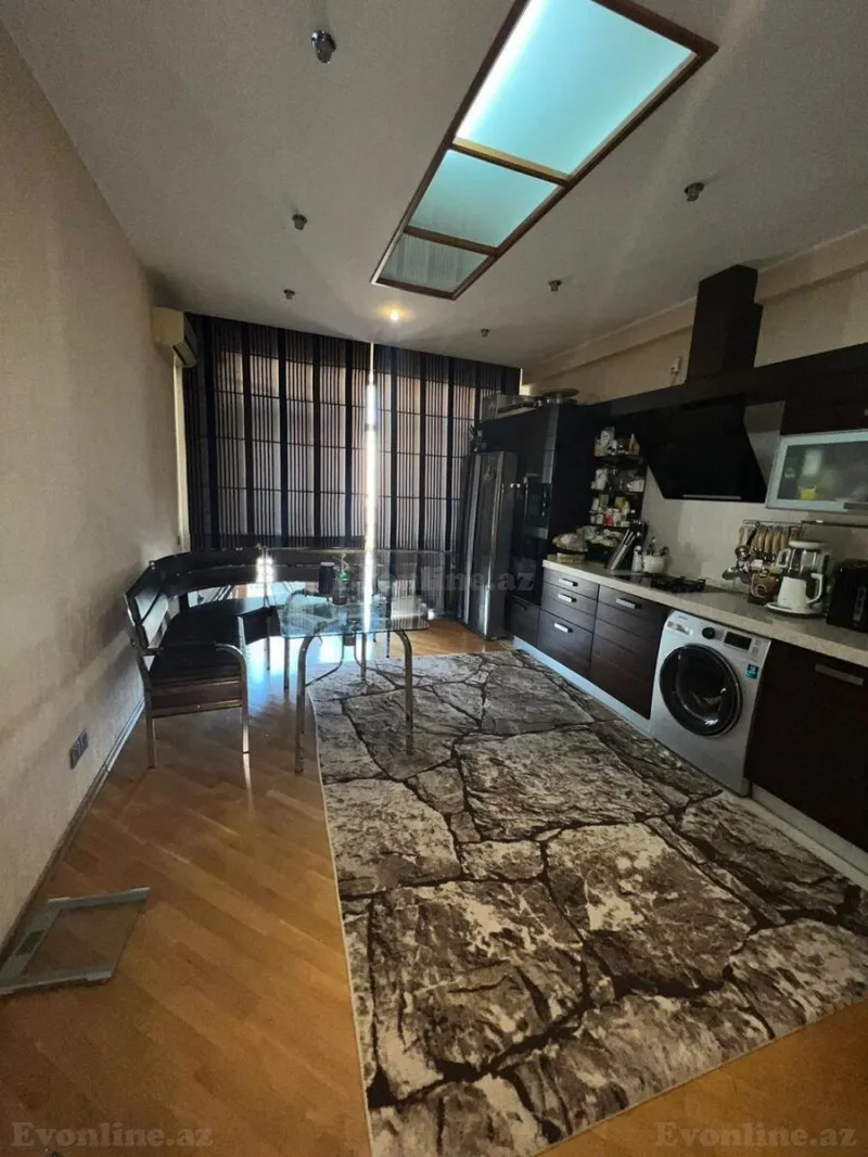Kirayə verilir 3 otaqlı Mənzil Yeni tikili 160 m² 28 May m. - şəkil 4