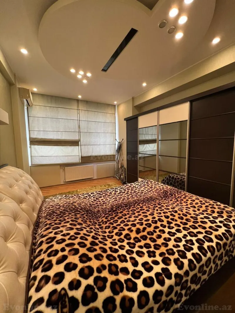 Kirayə verilir 3 otaqlı Mənzil Yeni tikili 160 m² 28 May m. - şəkil 9