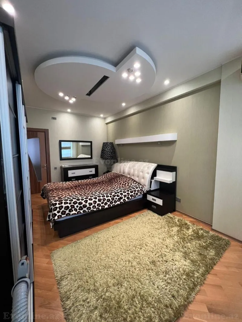 Kirayə verilir 3 otaqlı Mənzil Yeni tikili 160 m² 28 May m. - şəkil 10