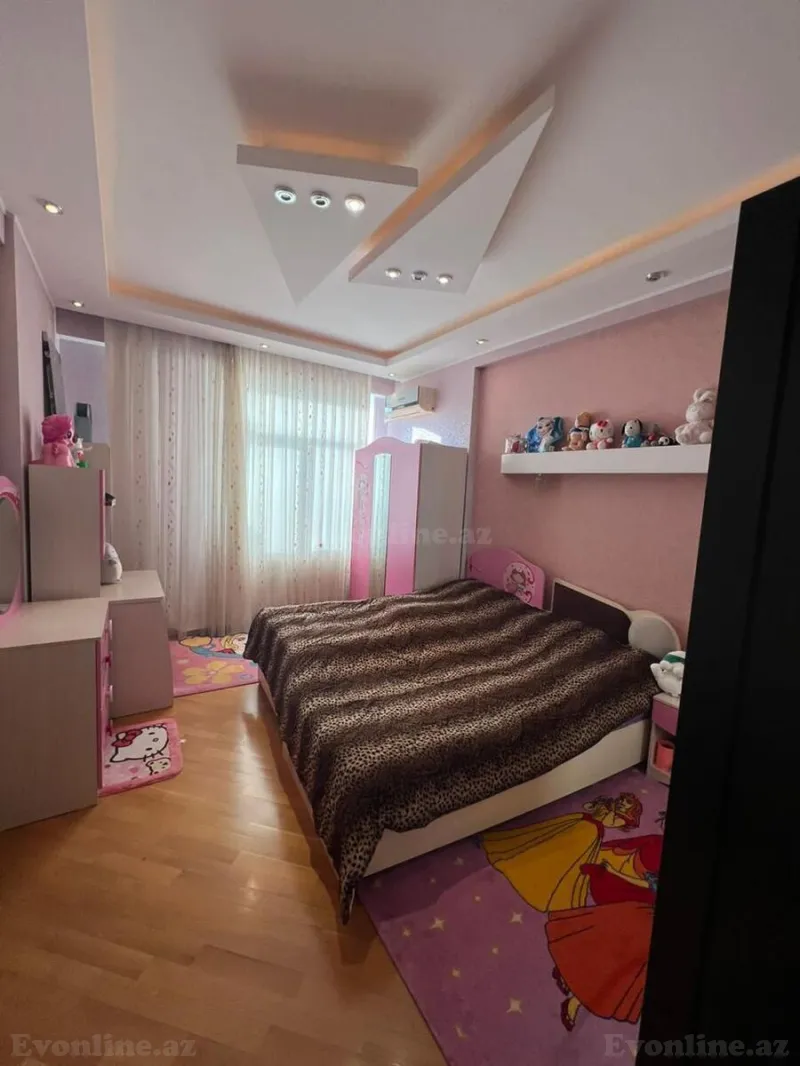 Kirayə verilir 3 otaqlı Mənzil Yeni tikili 160 m² 28 May m. - şəkil 12