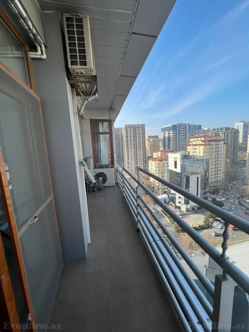 Kirayə verilir 3 otaqlı Mənzil Yeni tikili 160 m² 28 May m. - şəkil 19