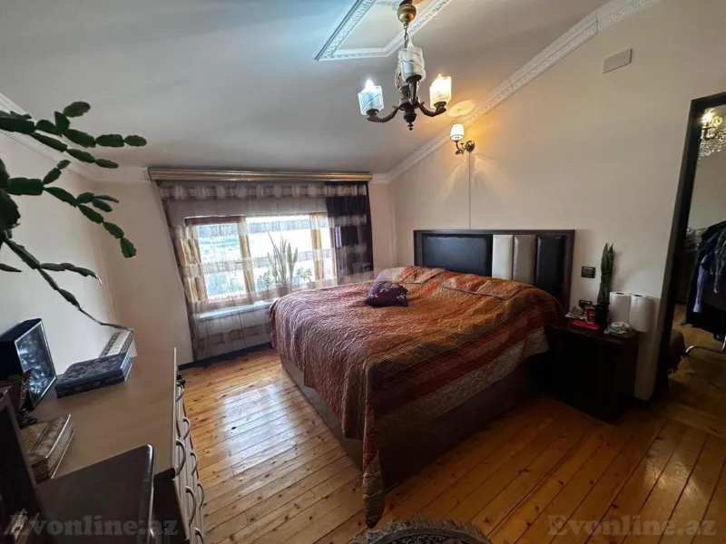 3 otaqlı Mənzil 100 m² 8 Noyabr m. Satılır