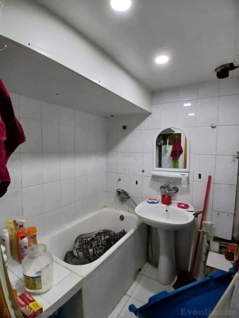 Satılır 3 otaqlı Mənzil Köhnə tikili 70 m² Hövsan - şəkil 2