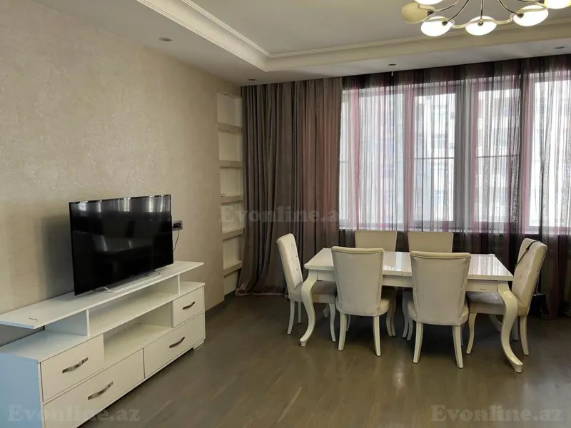 2 otaqlı Mənzil 110 m² 8 Noyabr m. Satılır