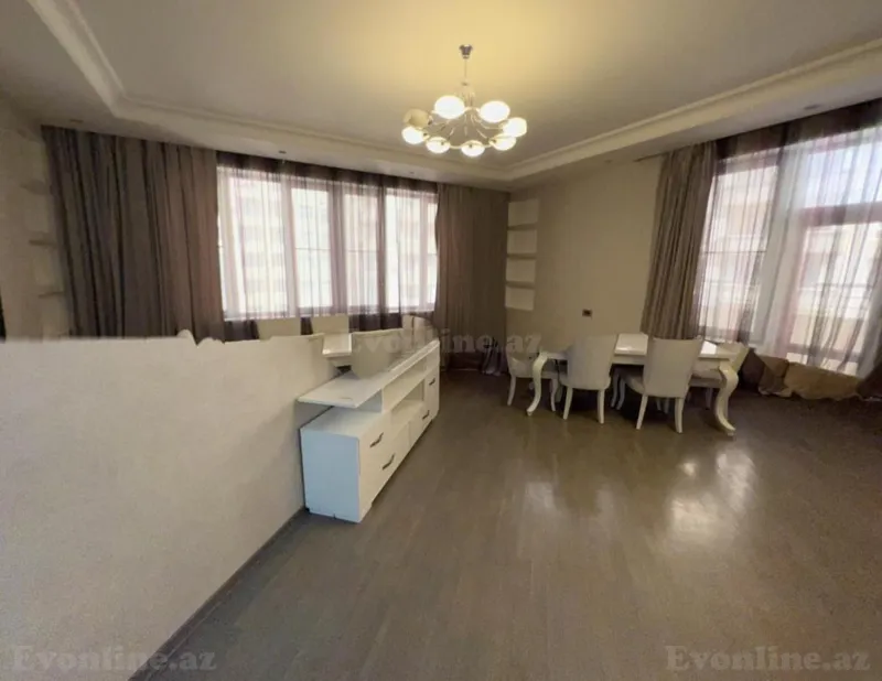 Satılır 2 otaqlı Mənzil Yeni tikili 110 m² 8 Noyabr m. - şəkil 3