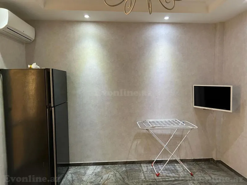 Satılır 2 otaqlı Mənzil Yeni tikili 110 m² 8 Noyabr m. - şəkil 5