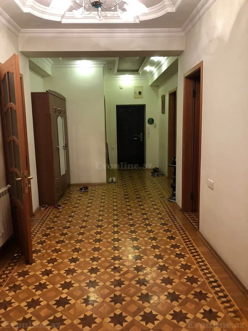 Kirayə verilir 4 otaqlı Mənzil Yeni tikili 186 m² Nərimanov r. - şəkil 6