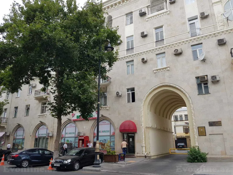 Kirayə verilir 2 otaqlı Mənzil Köhnə tikili 52 m² Sahil m. - şəkil 11