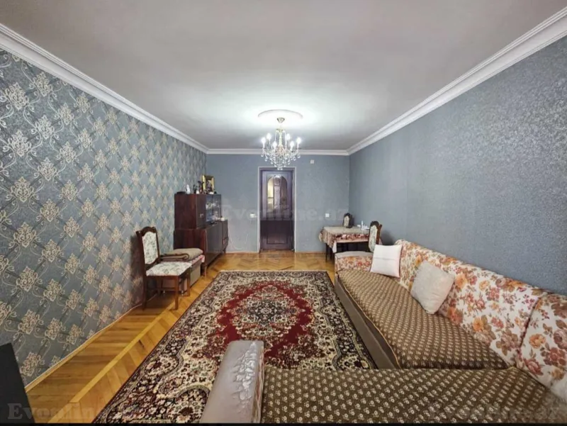 3 otaqlı Mənzil 65 m² Elmlər Akademiyası m. Satılır