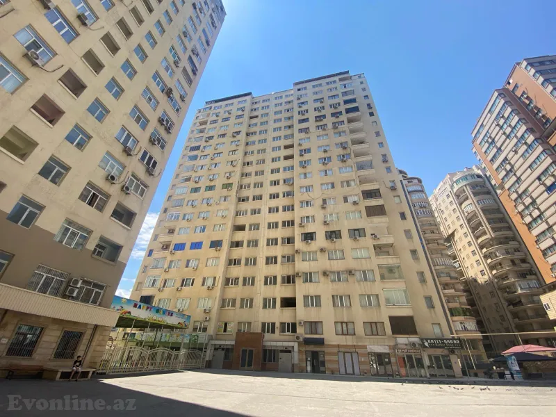 3 otaqlı Mənzil 88 m² Xətai r. Satılır