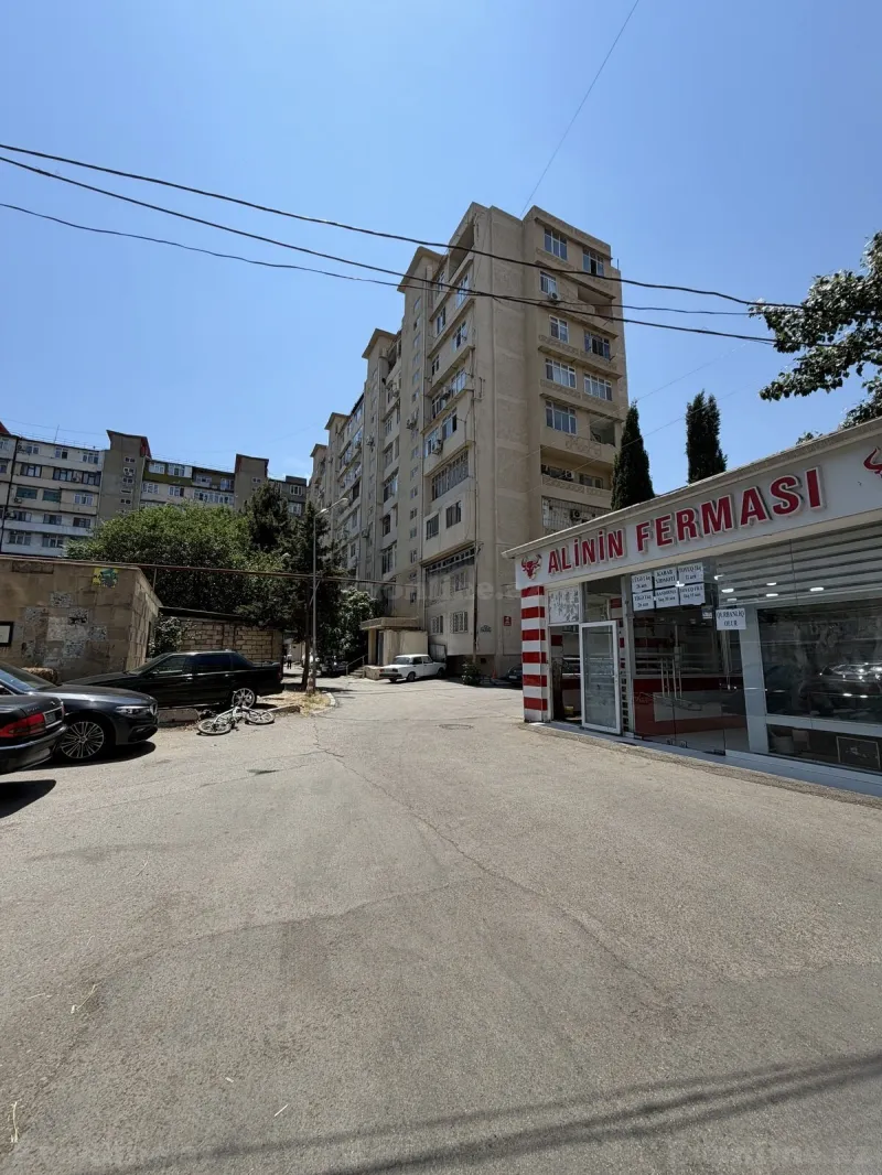 2 otaqlı Mənzil 70 m² 8-ci mikrorayon Kirayə verilir