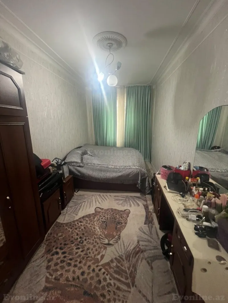 Satılır 2 otaqlı Mənzil Köhnə tikili 45 m² Memar Əcəmi m. - şəkil 2