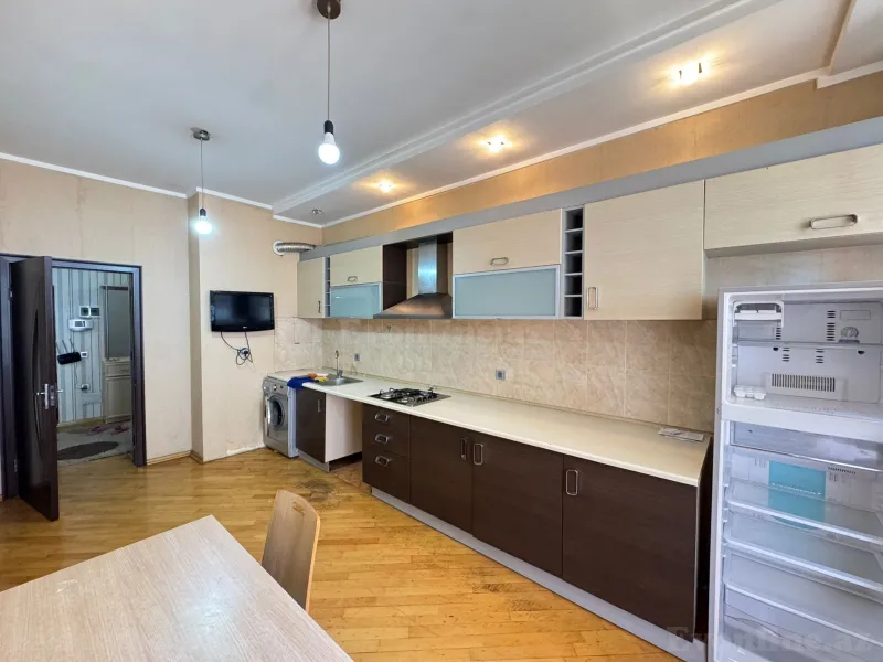 Kirayə verilir 2 otaqlı Mənzil Yeni tikili 85 m² Memar Əcəmi m. - şəkil 8