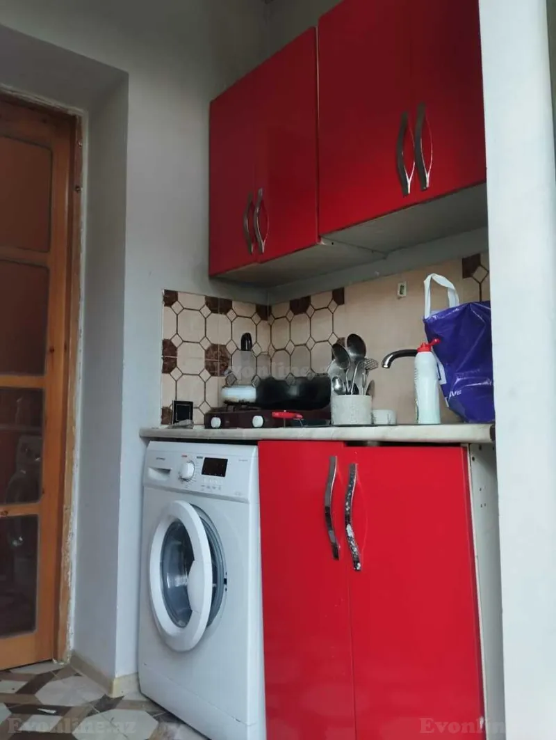 Kirayə verilir 1 otaqlı Həyət evi 35 m² Qara Qarayev m. - şəkil 3