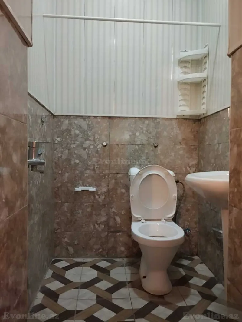 Kirayə verilir 1 otaqlı Həyət evi 35 m² Qara Qarayev m. - şəkil 4
