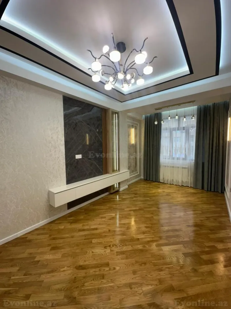 3 otaqlı Mənzil 87 m² Neftçilər m. Satılır