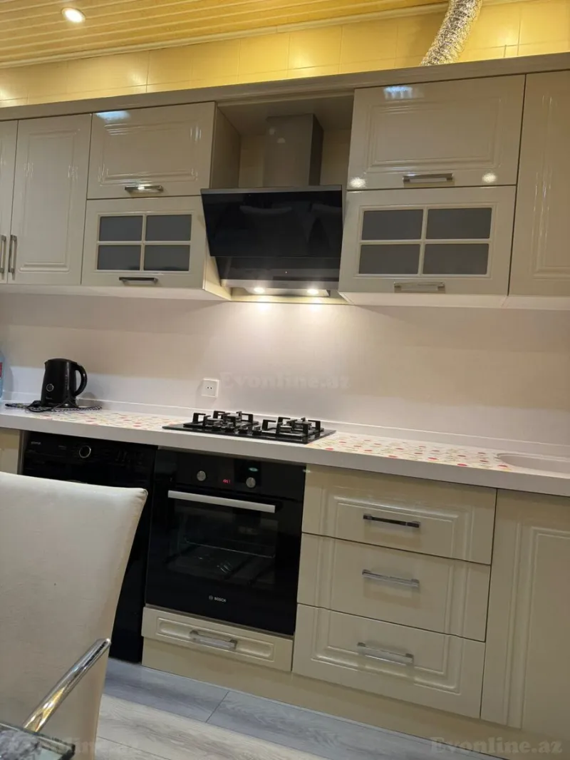Kirayə verilir 3 otaqlı Mənzil Yeni tikili 140 m² Nizami m. - şəkil 16