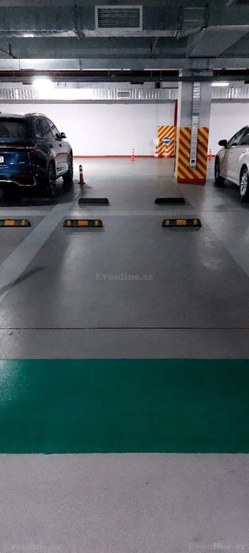 Satılır Qaraj 20 m² 8 Noyabr m. - şəkil 2