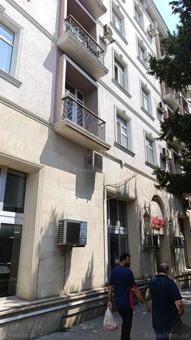 1 otaqlı Mənzil 37 m² 28 May m. Satılır