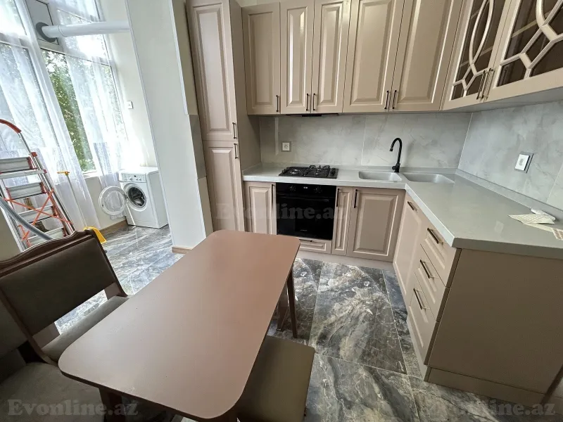 Kirayə verilir 4 otaqlı Mənzil Köhnə tikili 100 m² Yasamal r. - şəkil 20