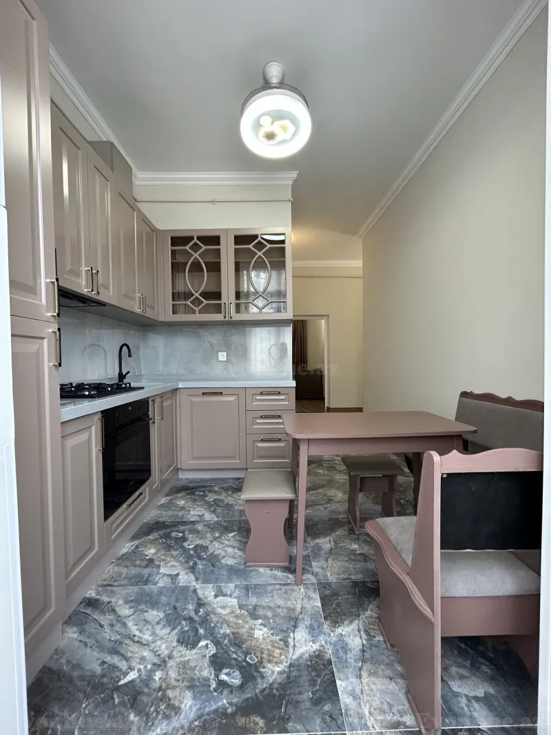 Kirayə verilir 4 otaqlı Mənzil Köhnə tikili 100 m² Yasamal r. - şəkil 25