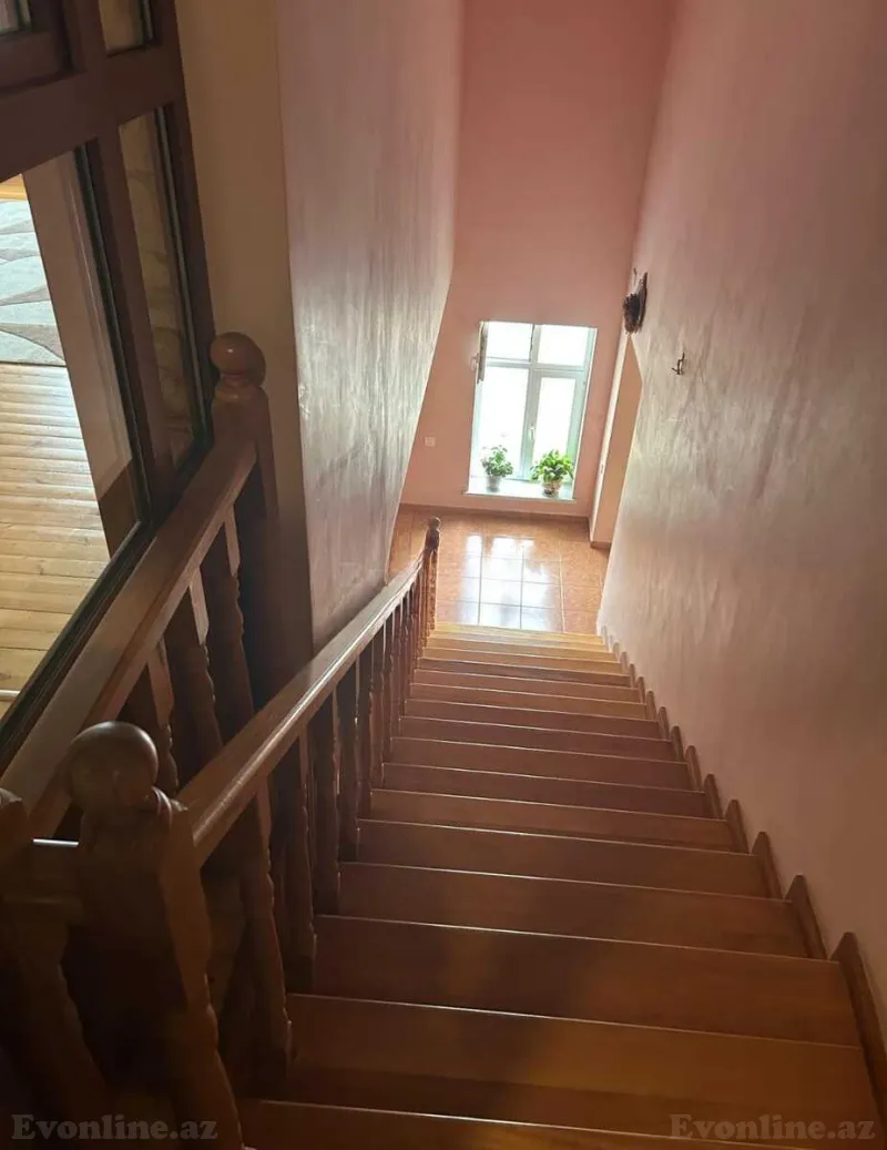 Satılır Obyekt 310 m² Avtovağzal m.