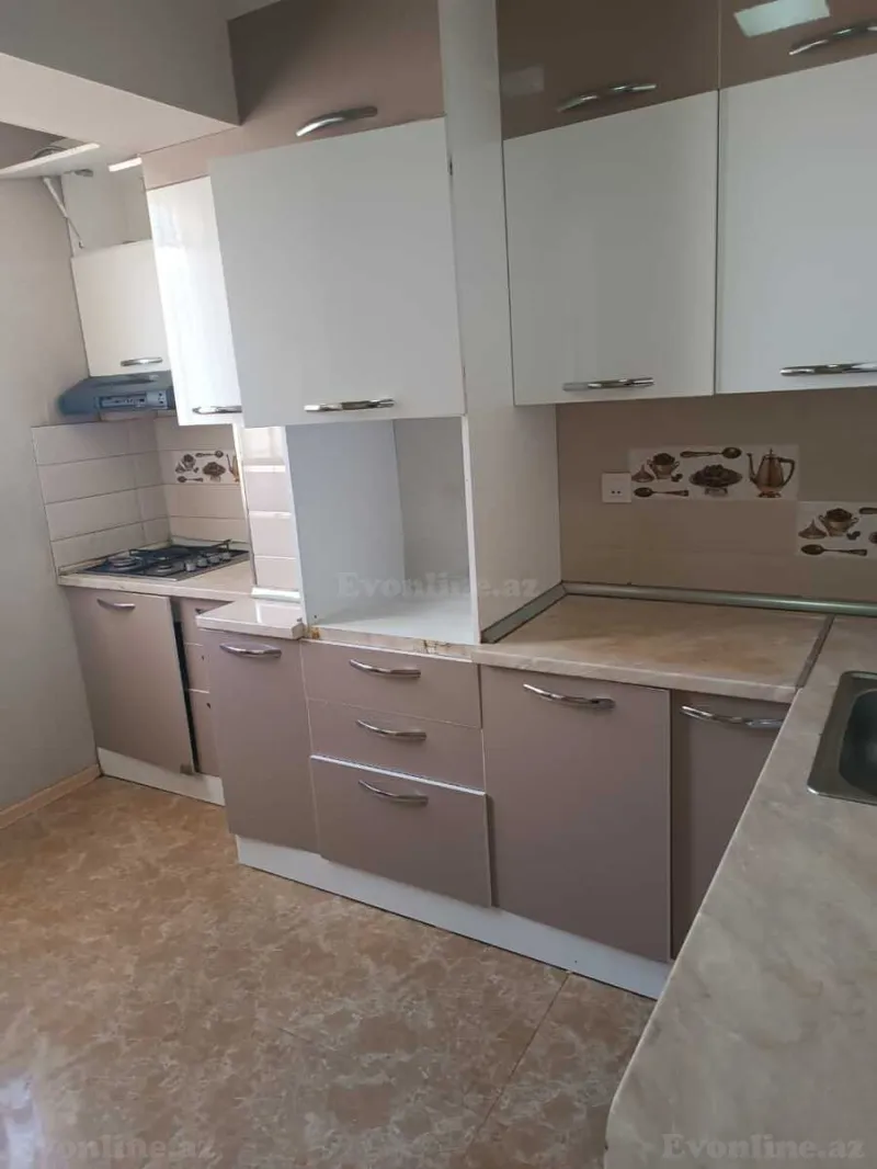 Kirayə verilir 3 otaqlı Mənzil Köhnə tikili 70 m² Gənclik m. - şəkil 2