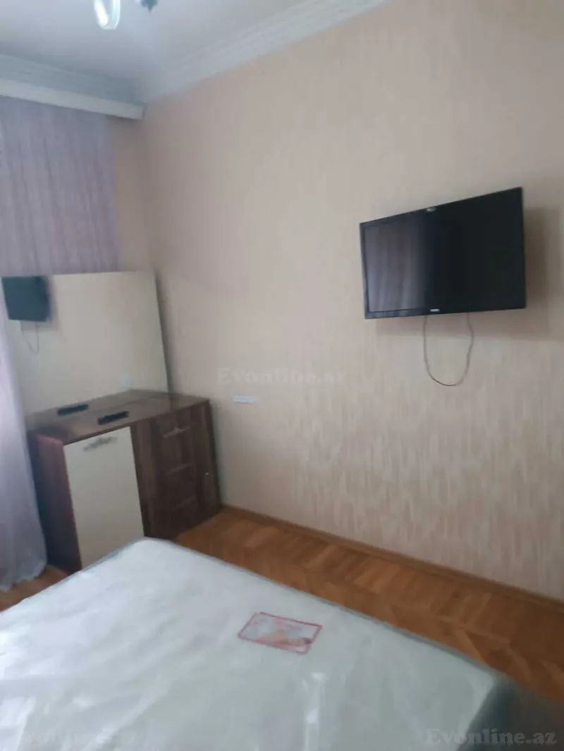 Kirayə verilir 3 otaqlı Mənzil Köhnə tikili 70 m² Gənclik m. - şəkil 9