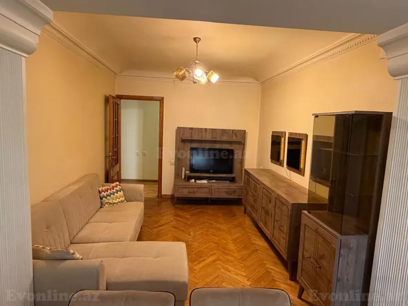 Satılır 3 otaqlı Mənzil Köhnə tikili 70 m² Nizami m. - şəkil 3