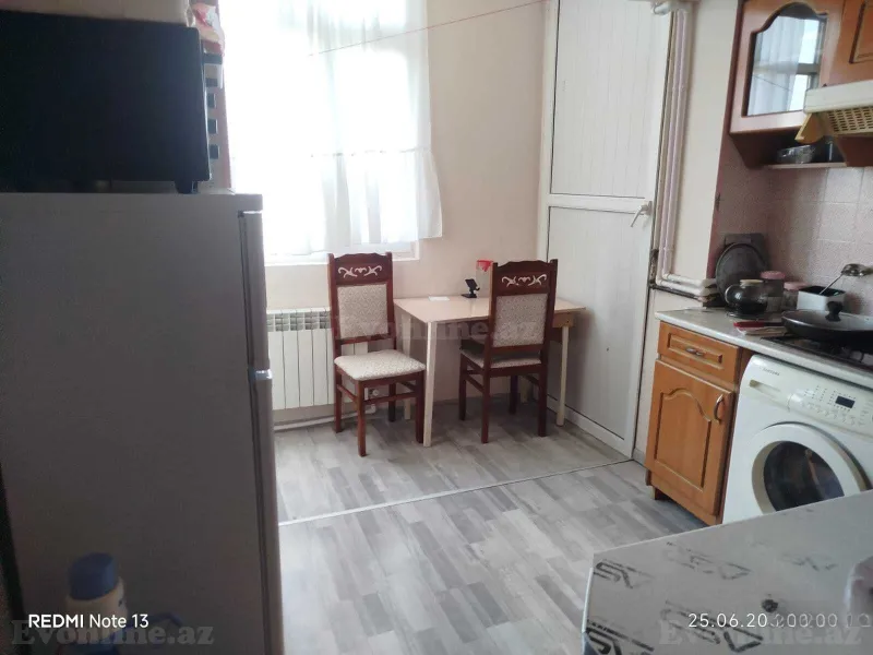 Satılır 1 otaqlı Mənzil Köhnə tikili 40 m² Bakıxanov - şəkil 2