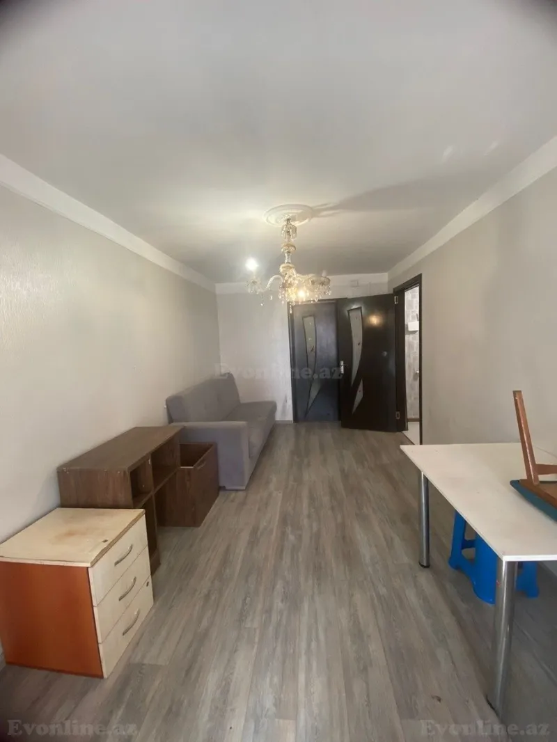 3 otaqlı Mənzil 80 m² Elmlər Akademiyası m. Kirayə verilir
