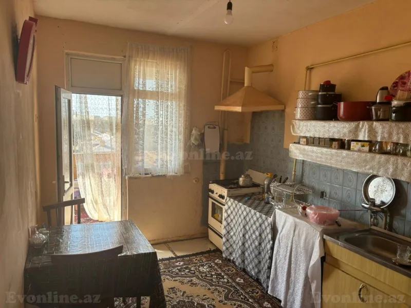 Satılır 4 otaqlı Mənzil Köhnə tikili 100.4 m² Pirallahı r. - şəkil 2