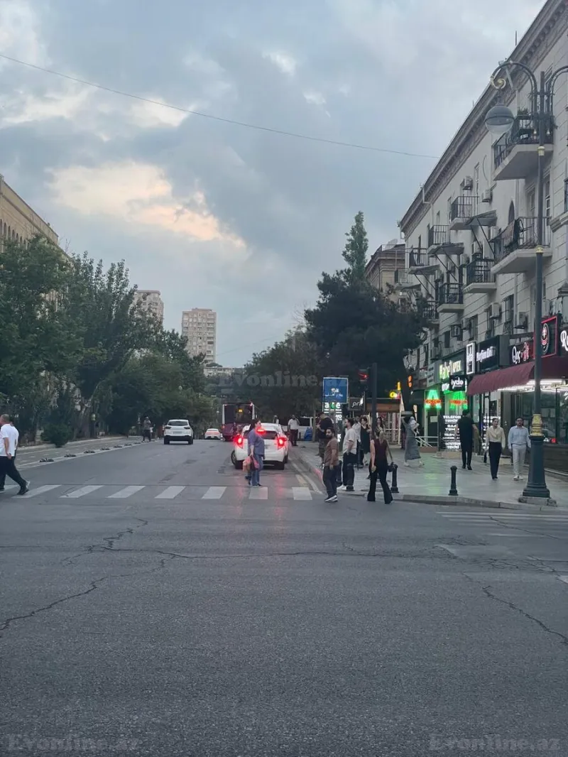 Satılır Obyekt 60 m² Elmlər Akademiyası m. - şəkil 3