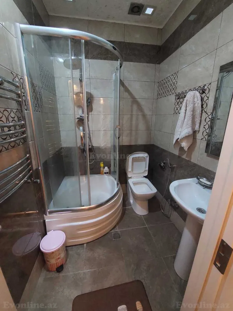 Satılır 5 otaqlı Mənzil Yeni tikili 155 m² 28 May m. - şəkil 16