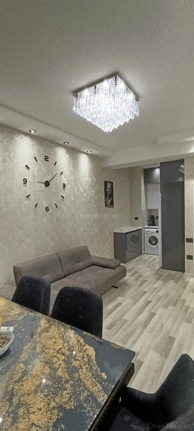 2 otaqlı Mənzil 50 m² 20 Yanvar m. Kirayə verilir