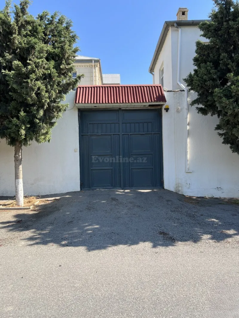 7 otaqlı Həyət evi 370 m² Badamdar Satılır