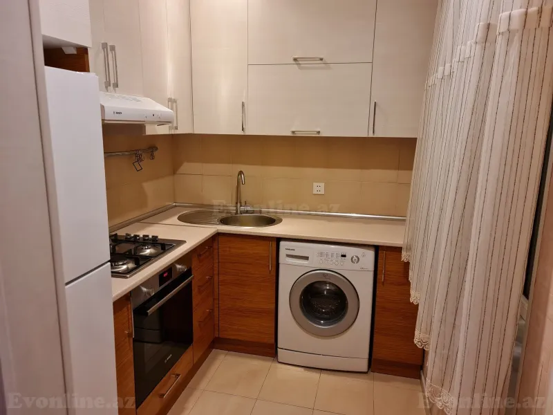 Kirayə verilir 3 otaqlı Mənzil Köhnə tikili 65 m² Azadlıq prospekti m. - şəkil 2