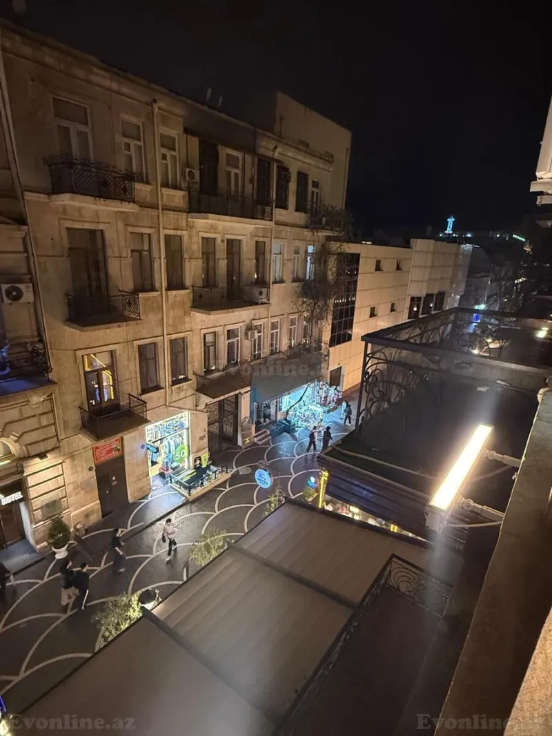 Kirayə verilir 1 otaqlı Mənzil Köhnə tikili 20 m² Sahil m. - şəkil 12