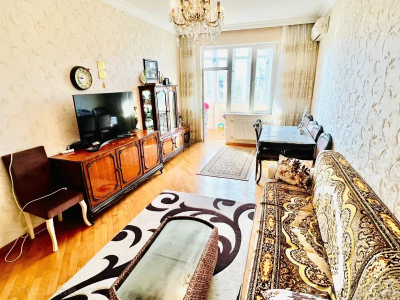 Satılır 2 otaqlı Mənzil Yeni tikili 78 m² Neftçilər m. - şəkil 3