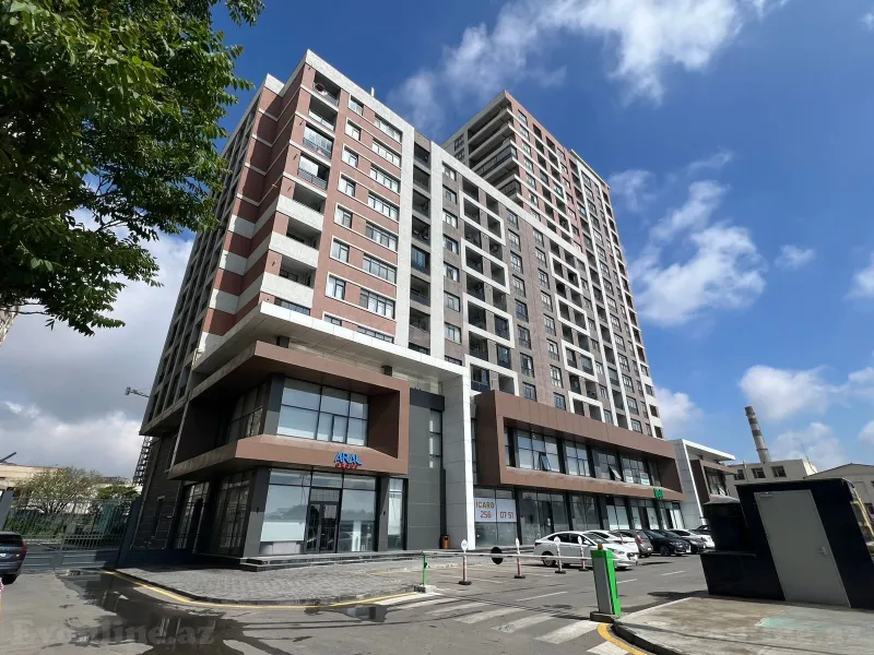 Satılır 4 otaqlı Mənzil Yeni tikili 240 m² 8 Noyabr m.