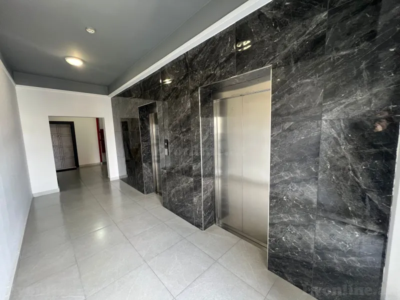 Satılır 4 otaqlı Mənzil Yeni tikili 240 m² 8 Noyabr m. - şəkil 9