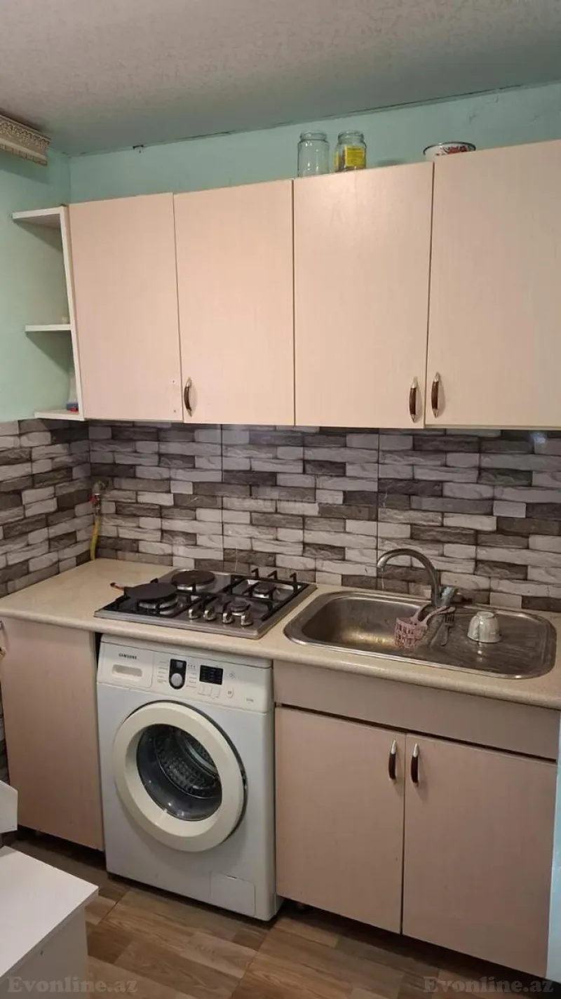 Kirayə verilir 1 otaqlı Mənzil Köhnə tikili 35 m² İnşaatçılar m. - şəkil 6