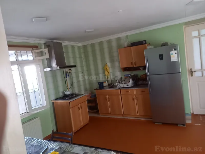 6 otaqlı Həyət evi 200 m² Kürdəxanı Satılır