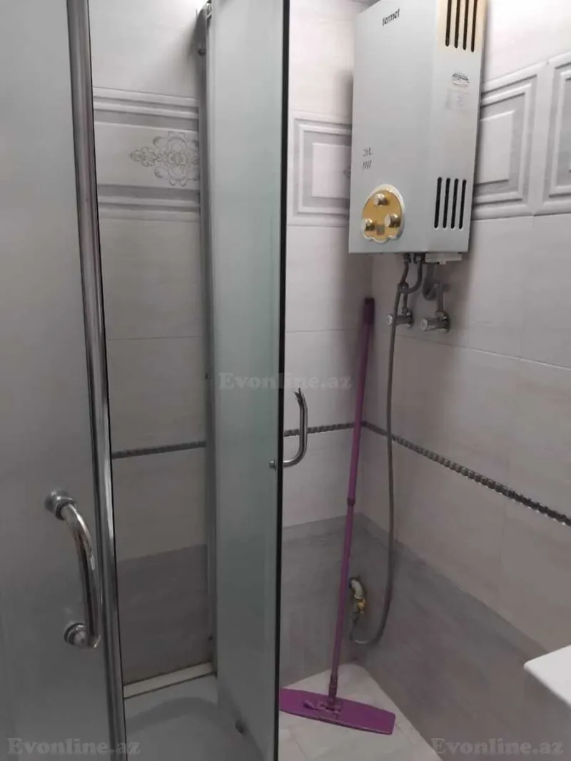 Kirayə verilir 4 otaqlı Mənzil Köhnə tikili 85 m² Neftçilər m. - şəkil 3