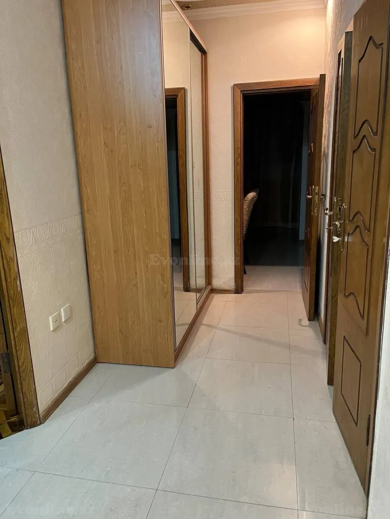 Kirayə verilir 2 otaqlı Mənzil Köhnə tikili 70 m² Nərimanov r. - şəkil 4