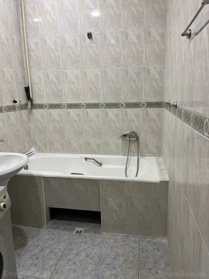 Kirayə verilir 2 otaqlı Mənzil Köhnə tikili 70 m² Nərimanov r. - şəkil 14