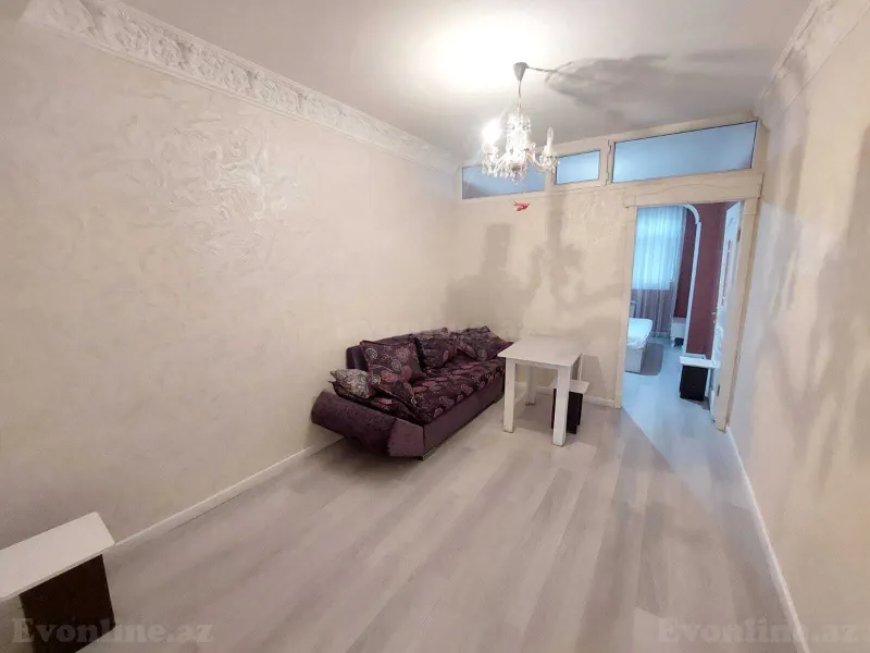 Satılır 2 otaqlı Mənzil Köhnə tikili 40 m² 7-ci mikrorayon - şəkil 2